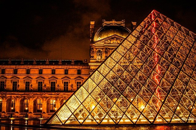 A netre költözött a Louvre